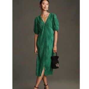 Anthropologie V-Neck Pleated Slim Midi dress Green Sz SP
